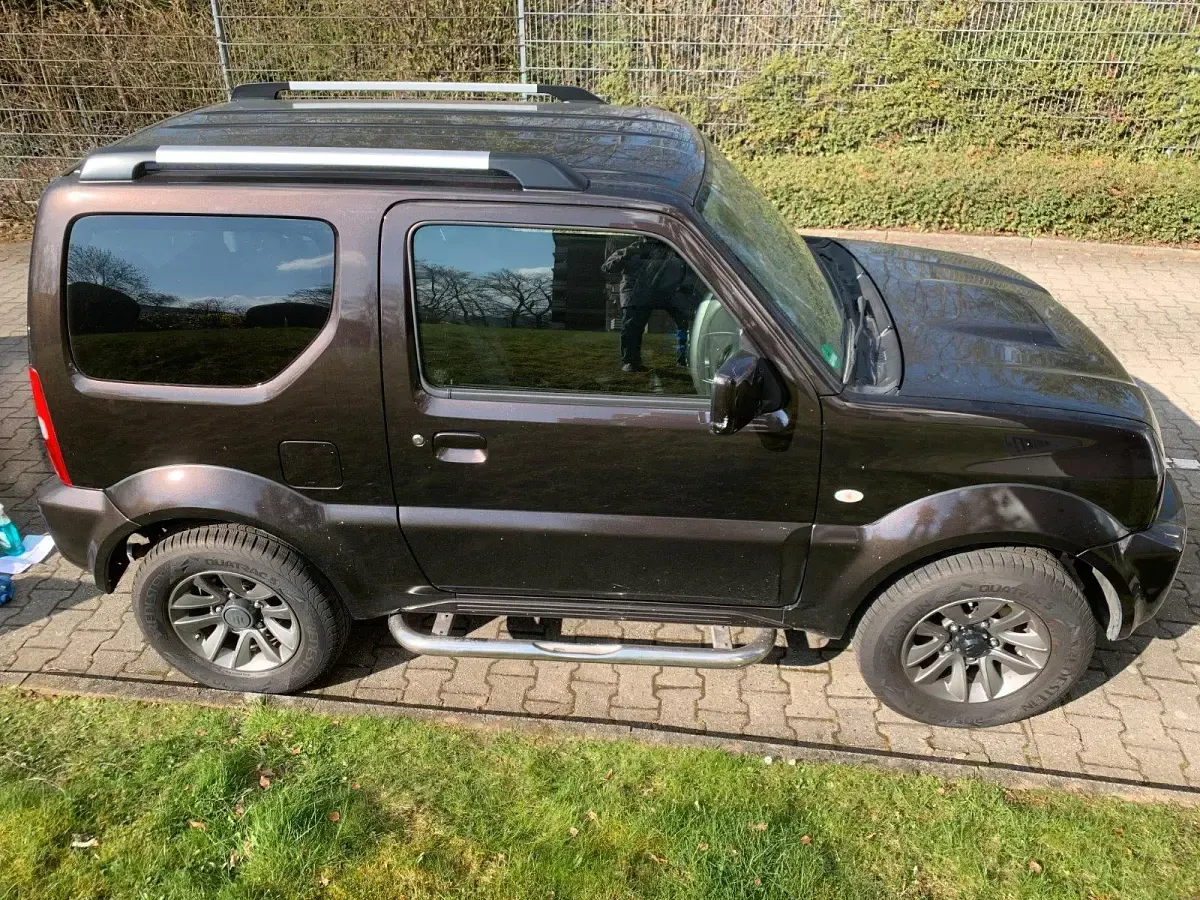 Gebraucht Suzuki Jimny Style 84 PS (61 kW) 2017 Braun SUV