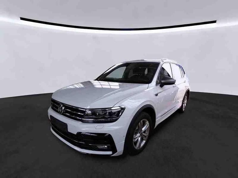 Weiß Gebraucht 2021 VW Tiguan Allspace R-line SUV | 34.990 € (Etwas zu teuer) - Bild 1/4