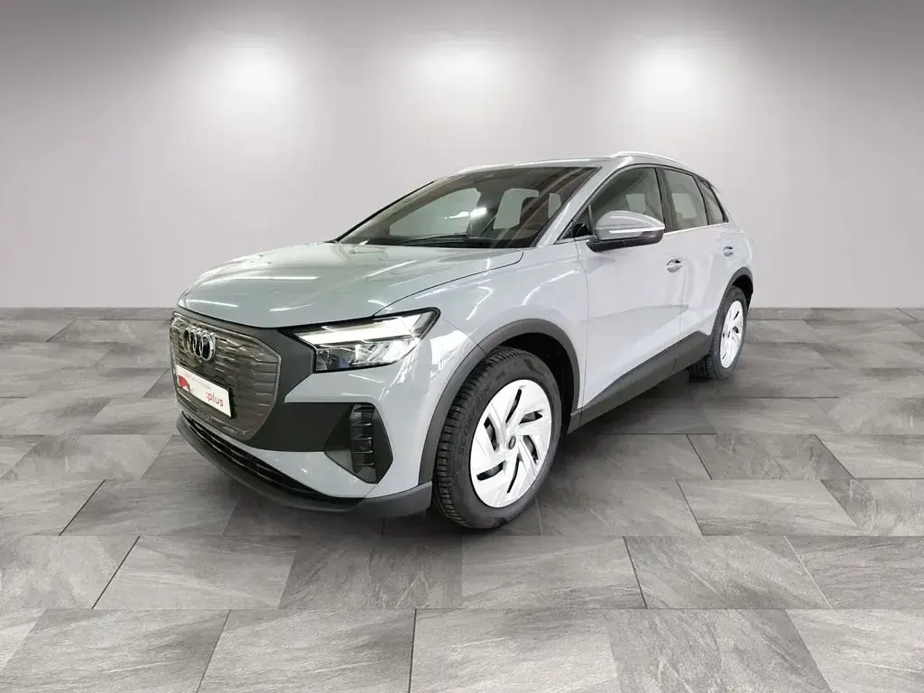 Usata Audi Q4 e-tron Ambiente 150 kW (204 CV) 2025 Grigio SUV