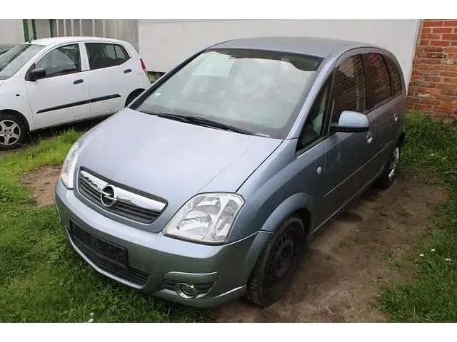 Gebraucht Opel Meriva Cosmo 125 PS (91 kW) 2006 Lichtsilber m2 Van / Kleinbus