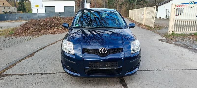 Gebraucht Toyota Auris 124 PS (91 kW) 2007 Blau Kleinwagen