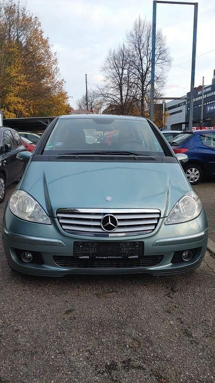 Grün Gebraucht 2005 Mercedes A170 Elegance Van / Kleinbus | 3.799 € (Fairer Preis) - Bild 1/4
