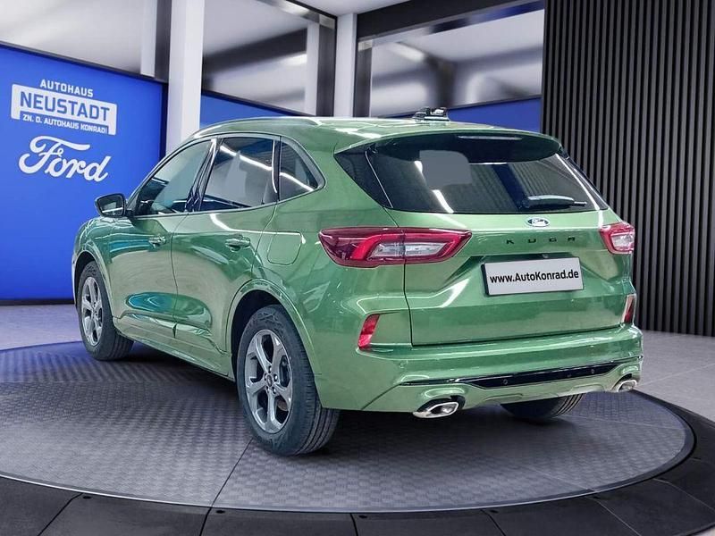 Neu Ford Kuga ST-Line 186 PS (136 kW) 2025 Bursting green metallic SUV
