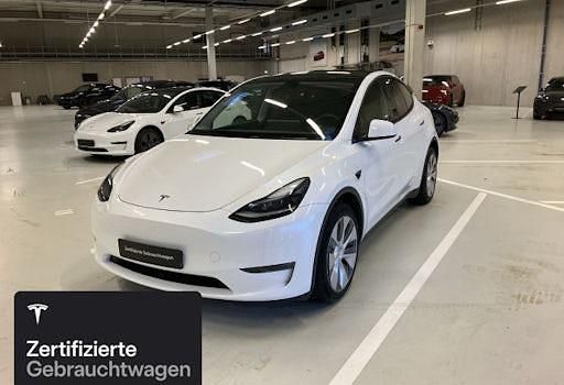 Gebraucht Tesla Model Y 273 kW (372 PS) 2023 Weiß SUV