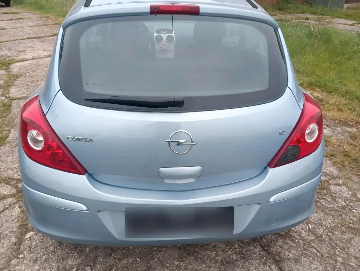 Używany Opel Corsa 68 KM (50 kW) 2007 Niebieski Hatchback