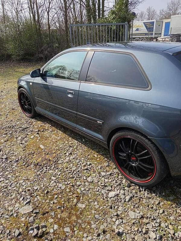 Gebraucht Audi A3 S-Line 116 PS (85 kW) 2004 Grau Limousine