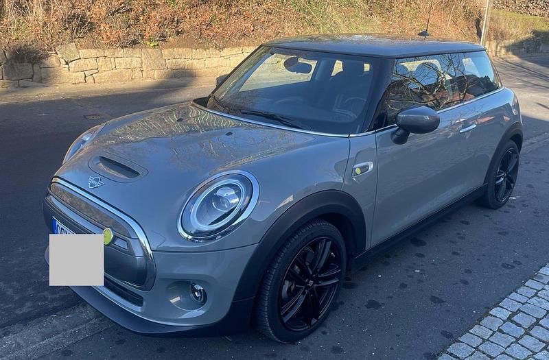 Grau Gebraucht 2021 Mini Cooper Kleinwagen | 14.850 € (Superpreis) - Bild 1/4