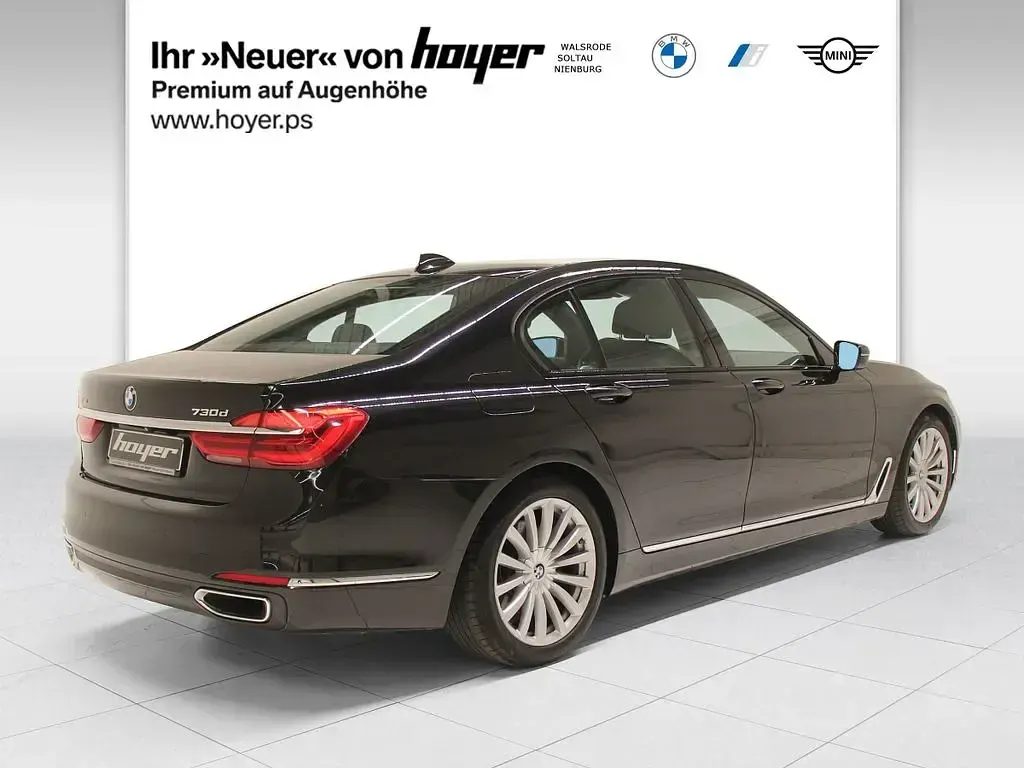 Second-hand BMW 730 Shadowline 265 CP (194 kW) 2017 Negru Berlinǎ