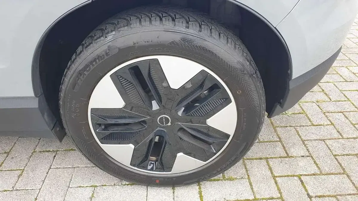 Brugt Volvo EX30 Plus 200 kW (272 HK) 2024 Grå SUV