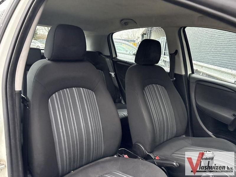 Gebraucht Fiat Punto Evo 86 PS (63 kW) 2011 Weiß Kleinwagen