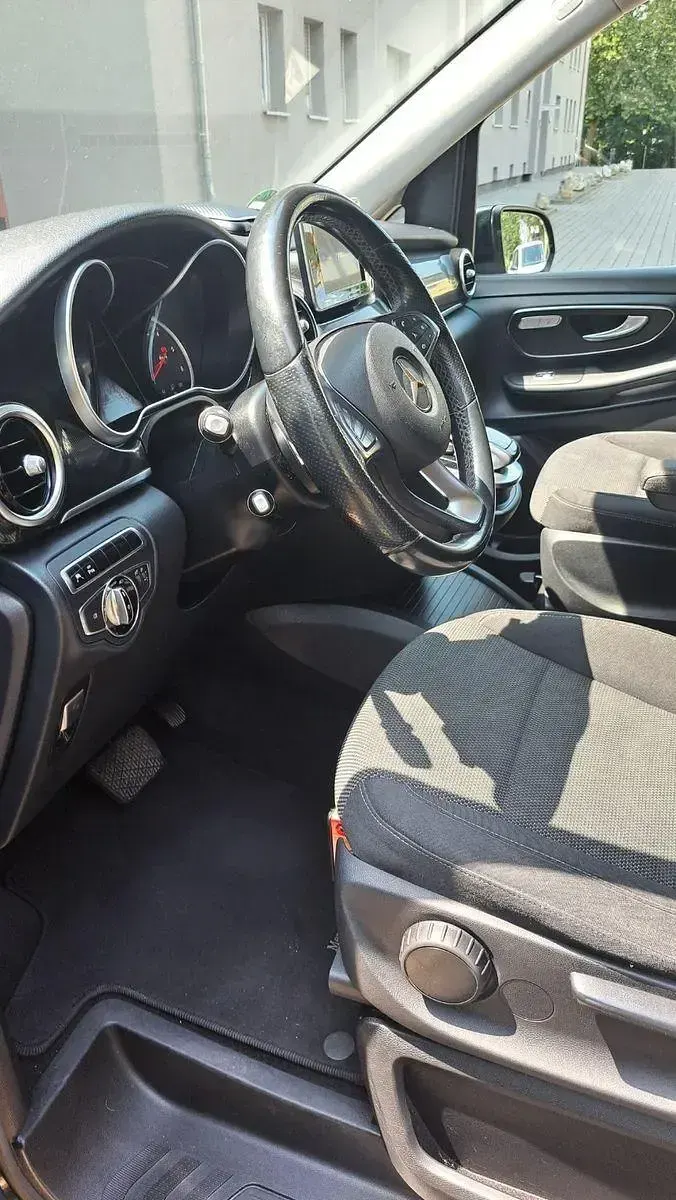 Gebraucht Mercedes V250 190 PS (139 kW) 2014 Schwarz Van / Kleinbus