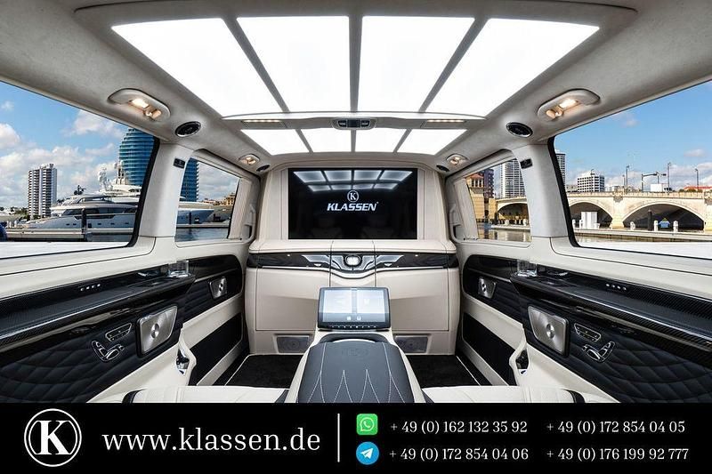Schwarz Gebraucht 2024 Mercedes V300 Business Van / Kleinbus | 434.350 € - Bild 1/4