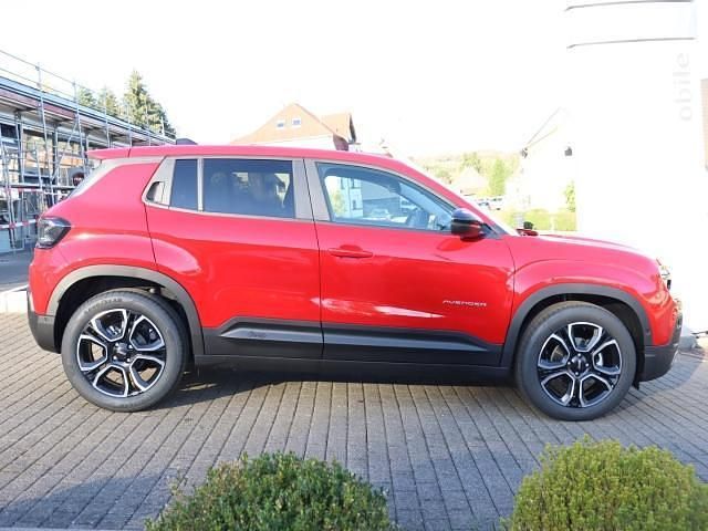 Gebraucht Jeep Avenger Summit 101 PS (74 kW) 2024 Rot SUV