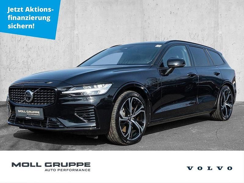 Gebraucht Volvo V60 Plus 349 PS (256 kW) 2022 Onyx black / metallic Kombi