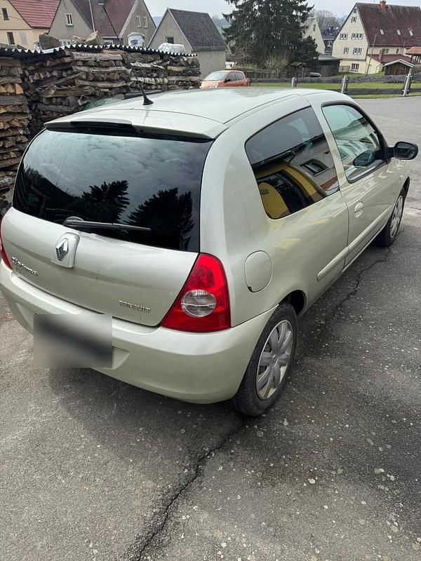 Second-hand Renault Clio II 2007 Hatchback