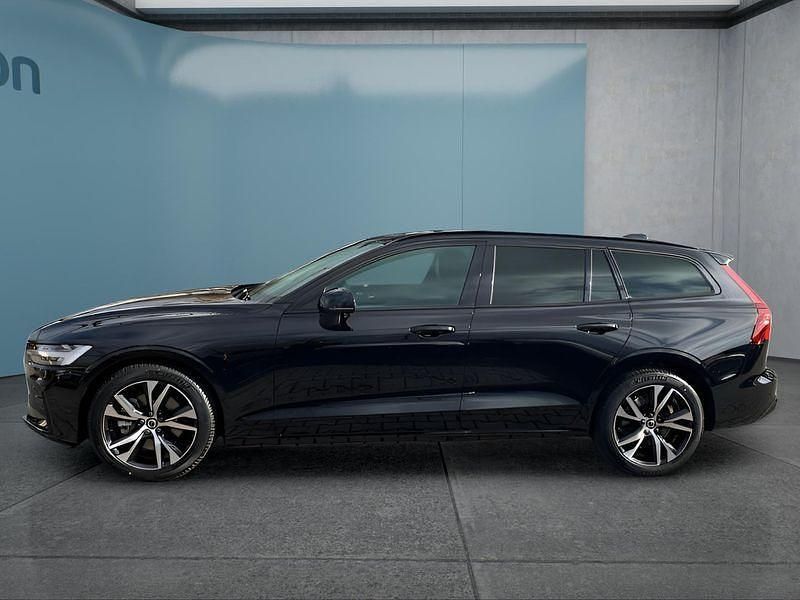 Gebraucht Volvo V60 Plus 197 PS (144 kW) 2024 Schwarz Kombi
