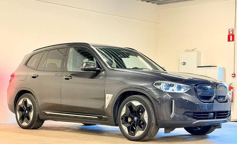 Gebraucht BMW iX3 Impressive 210 kW (286 PS) 2021 Grau SUV