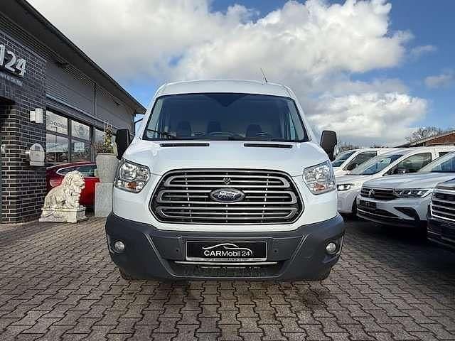 Gebraucht Ford Transit Trend 131 PS (96 kW) 2019 Frostweiß Van