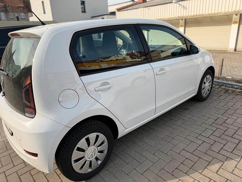 Gebraucht VW up! move up! 60 PS (44 kW) 2018 Weiß Kleinwagen