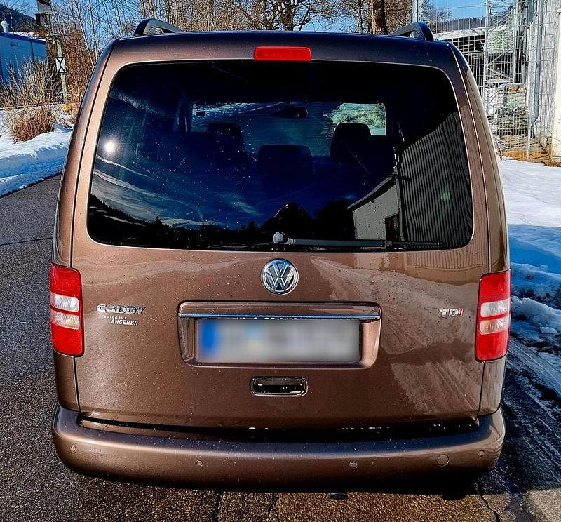Gebraucht VW Caddy 101 PS (74 kW) 2015 Braun Van / Kleinbus