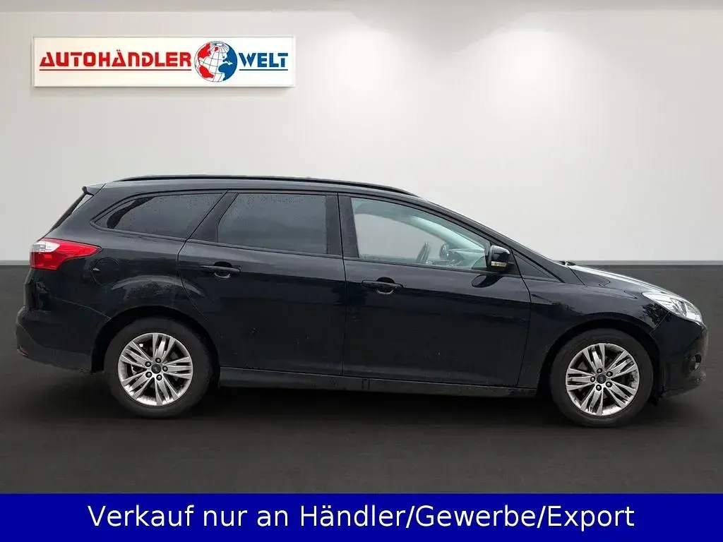 Używany Ford Focus 125 KM (91 kW) 2013 Czarny Kombi