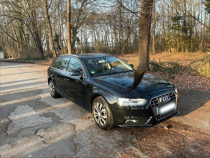 Gebraucht Audi A4 150 PS (110 kW) 2013 Schwarz Kombi