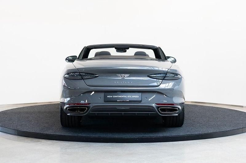 Neu Bentley Continental 782 PS (575 kW) 2025 Grau Limousine