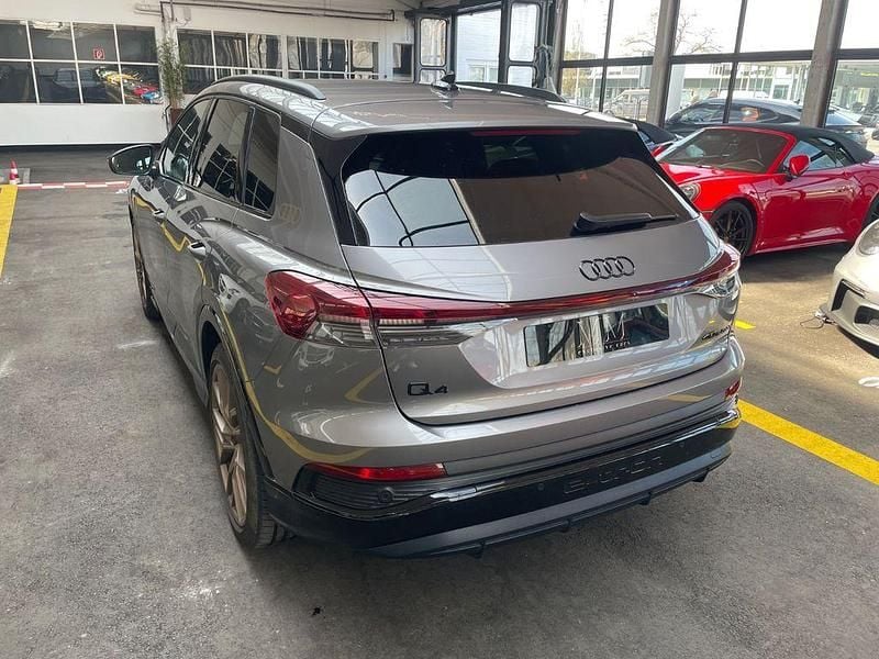 Gebraucht Audi Q4 e-tron Edition .1 150 kW (204 PS) 2021 Grau SUV