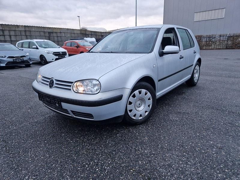 Silber Gebraucht 2003 VW Golf Limousine | 699 € (Guter Preis) - Bild 1/4