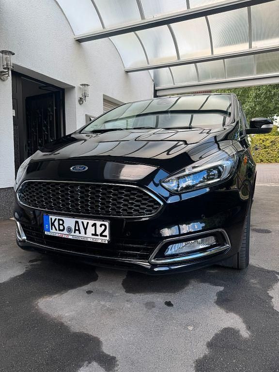 Schwarz Gebraucht 2019 Ford S-MAX Vignale Van / Kleinbus | 20.800 € (Superpreis) - Bild 1/4