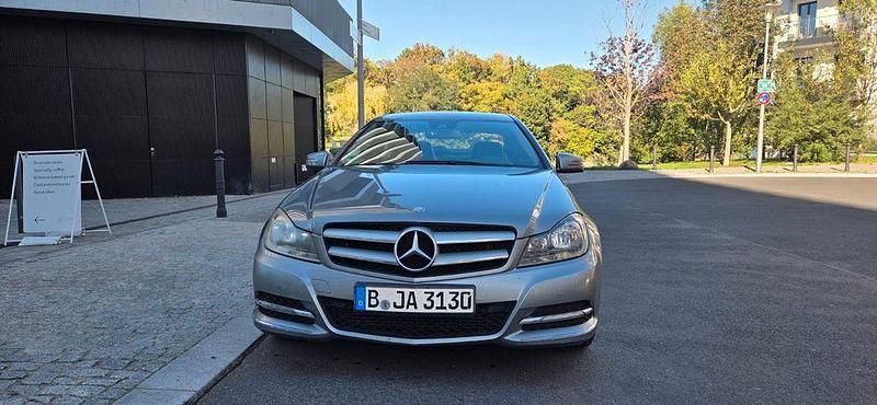 Grau Gebraucht 2011 Mercedes C180 Coupé | 6.600 € (Superpreis) - Bild 1/4