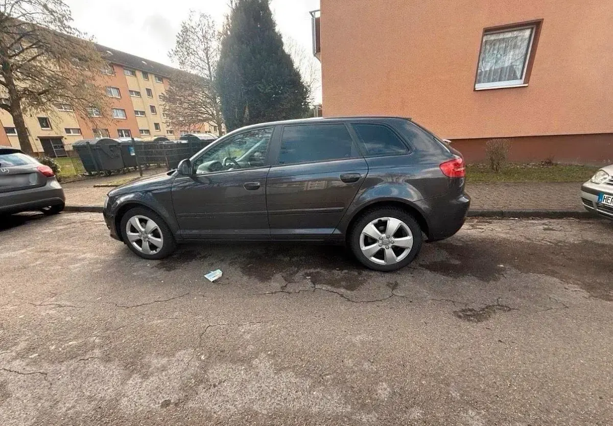 Second-hand Audi A3 125 CP (91 kW) 2010 Argintiu Hatchback