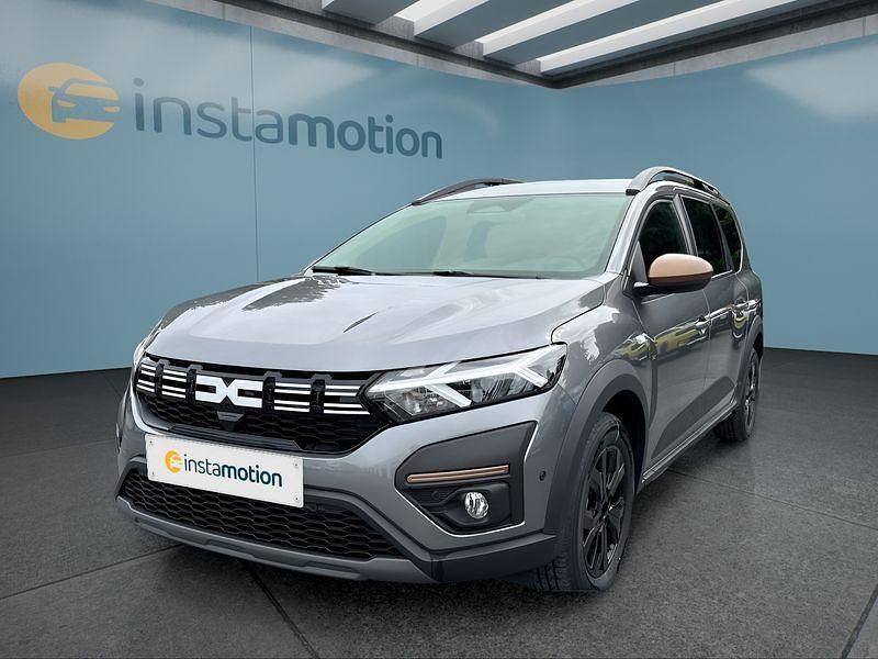 Neu Dacia Jogger 101 PS (74 kW) 2025 Grau Van / Kleinbus
