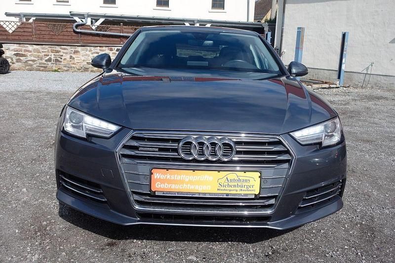 Gebraucht Audi A4 Sport 190 PS (139 kW) 2017 Grau Limousine