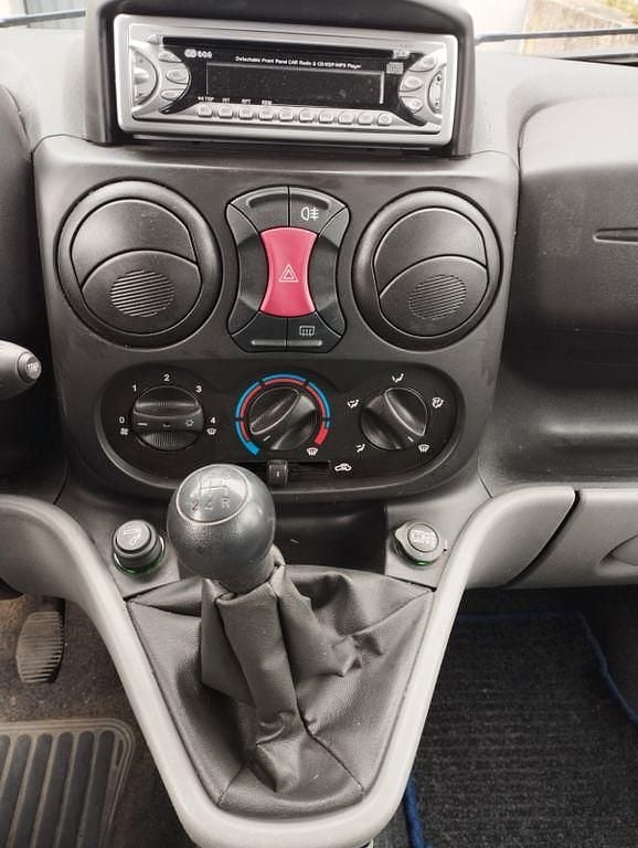 Gebraucht Fiat Doblò Active 105 PS (77 kW) 2007 Blau Van / Kleinbus