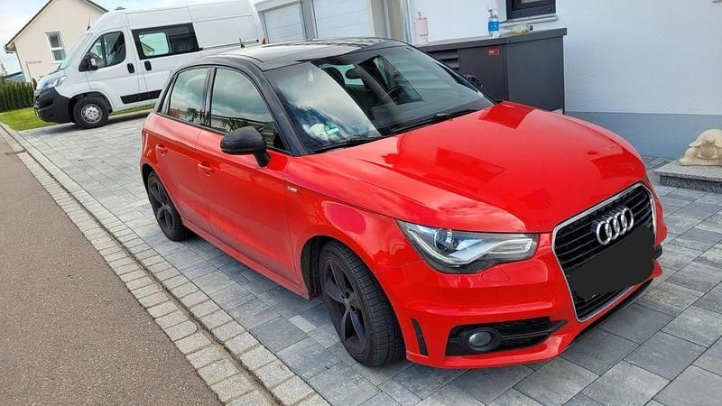 Rot Gebraucht 2013 Audi A1 Sportback S-Line Kleinwagen | 10.900 € (Guter Preis) - Bild 1/4