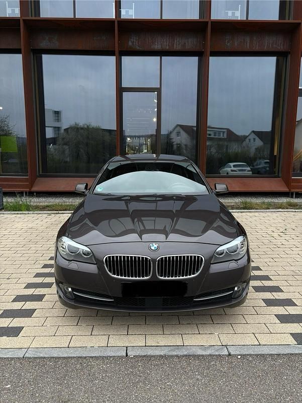 Używany BMW 520 184 KM (135 kW) 2011 Brązowy Kombi