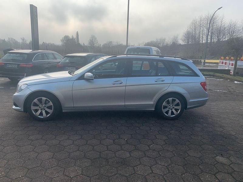Gebraucht Mercedes C220 Avantgarde Edition 170 PS (125 kW) 2014 Silber Limousine