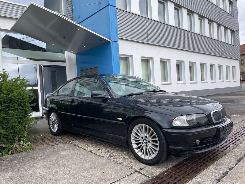 Schwarz Gebraucht 2000 BMW 318 Sport Line Coupé | 2.500 € (Guter Preis) - Bild 1/4