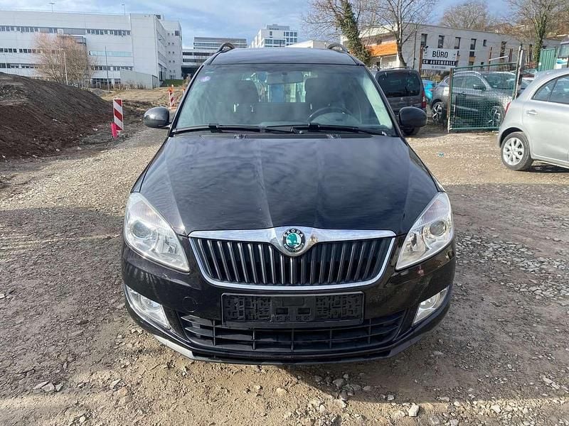 Schwarzmagic perleffekt Gebraucht 2012 Skoda Roomster Elegance Van / Kleinbus | 3.750 € (Guter Preis) - Bild 1/4