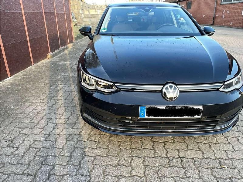 Gebraucht VW Golf VII Active 150 PS (110 kW) 2021 Schwarz Kleinwagen