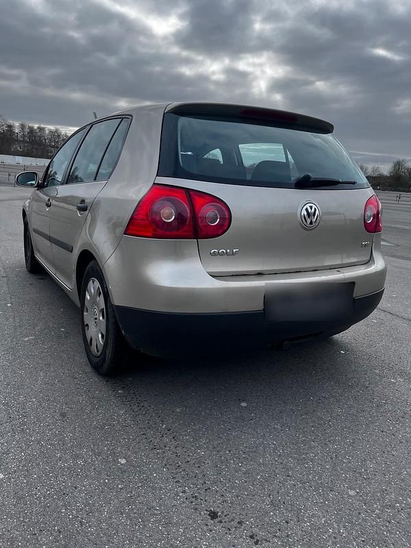 Gebraucht VW Golf V 90 PS (66 kW) 2004 Gelb Kleinwagen