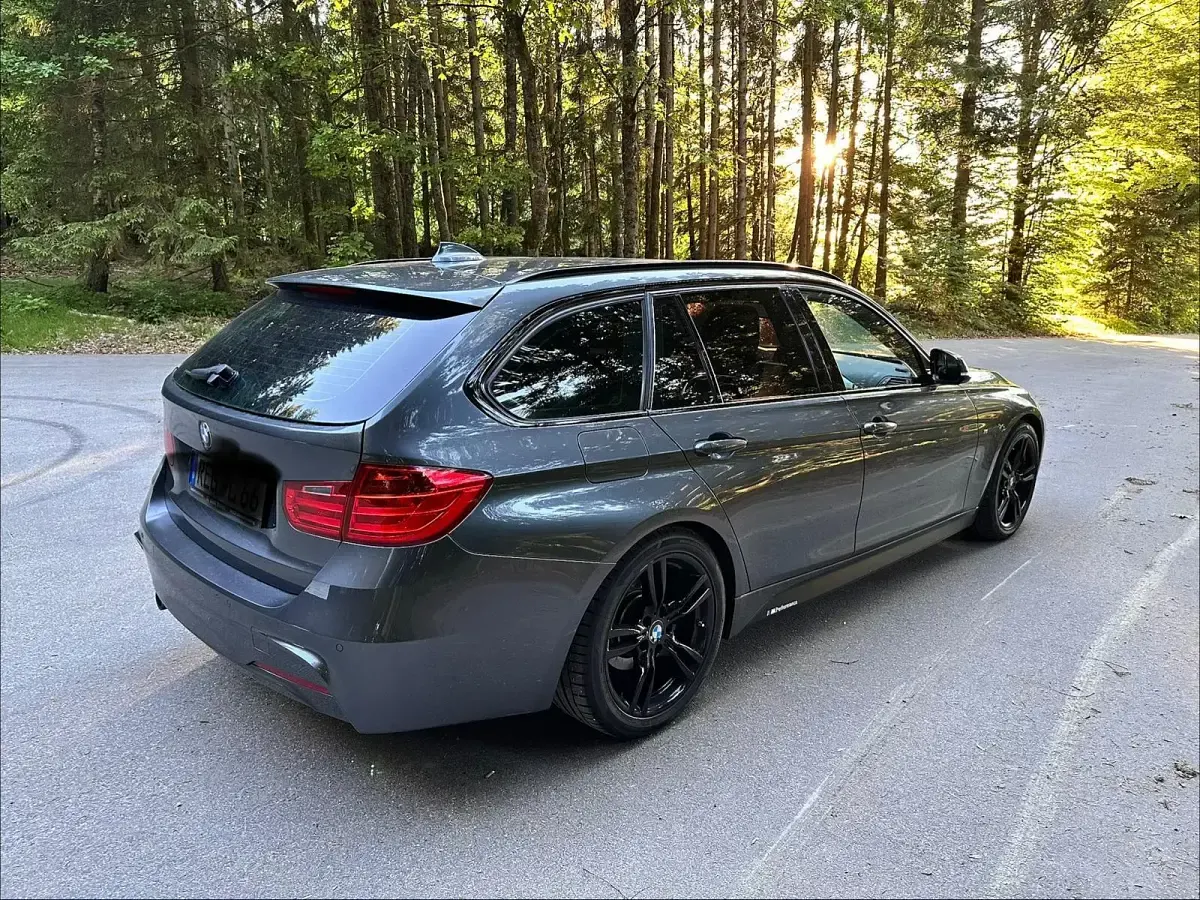 Gebraucht BMW 320 M Sport 184 PS (135 kW) 2013 Grau Kombi