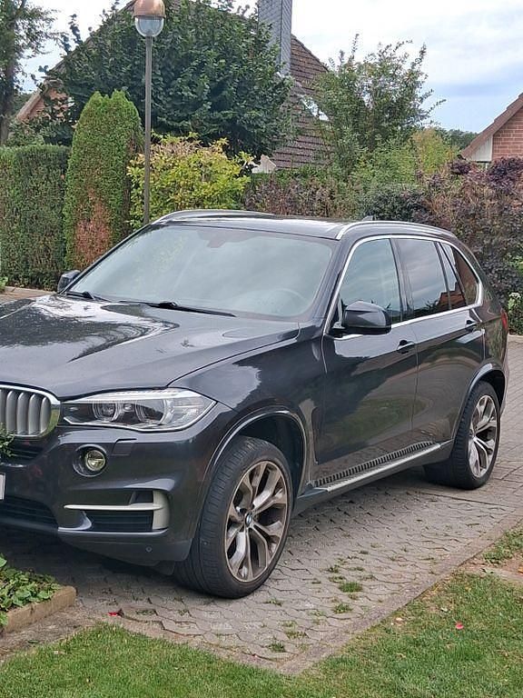 Grau Gebraucht 2015 BMW X5 Performance SUV | 13.000 € - Bild 1/4