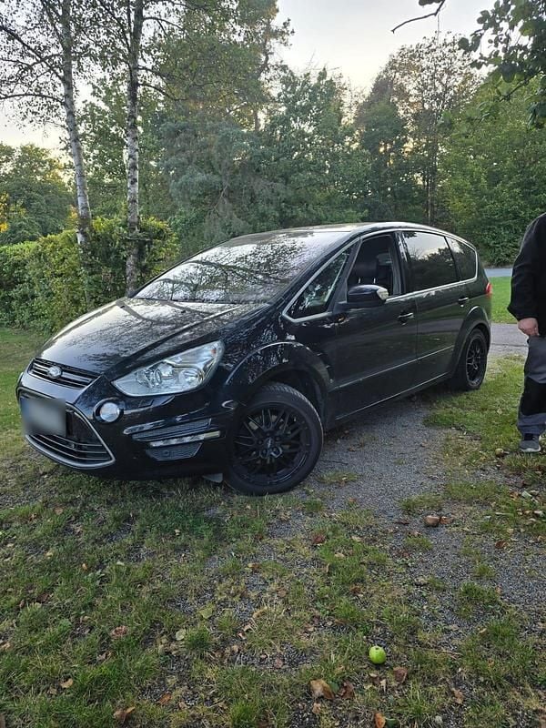 Gebraucht Ford S-MAX Titanium 200 PS (147 kW) 2013 Schwarz Van / Kleinbus