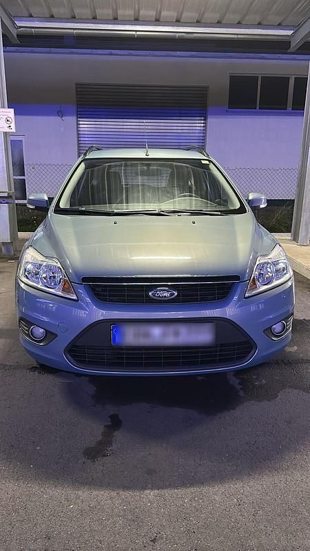 Blau Gebraucht 2009 Ford Focus Kombi | 4.000 € (Teuer) - Bild 1/4