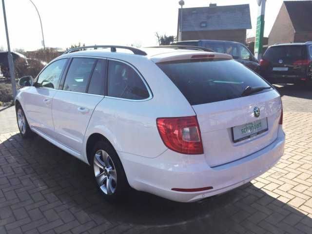 Gebraucht Skoda Superb Ambition 140 PS (102 kW) 2010 Weiß Kombi