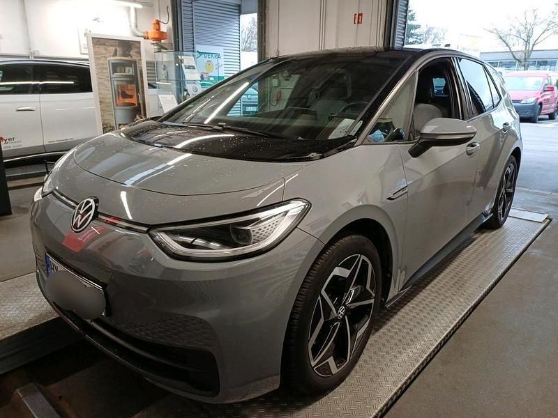 Gebraucht VW ID.3 Pro 106 kW (145 PS) 2021 Mondsteingrau Kleinwagen