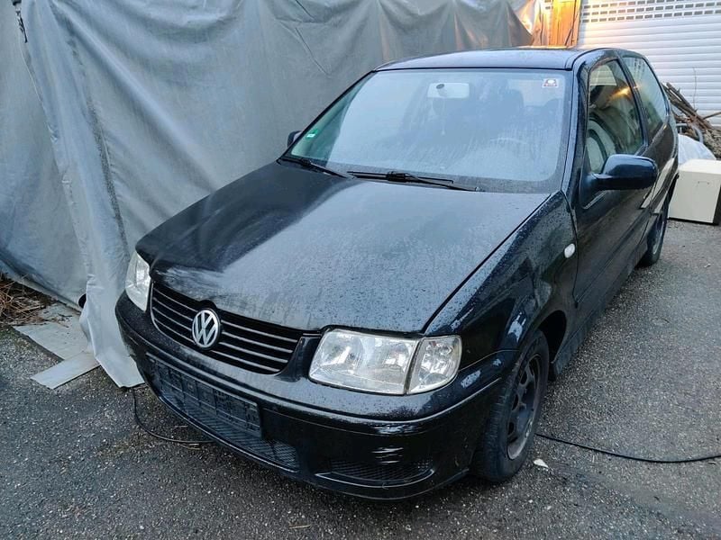 Gebraucht VW Polo 75 PS (55 kW) 2002 Schwarz Kleinwagen