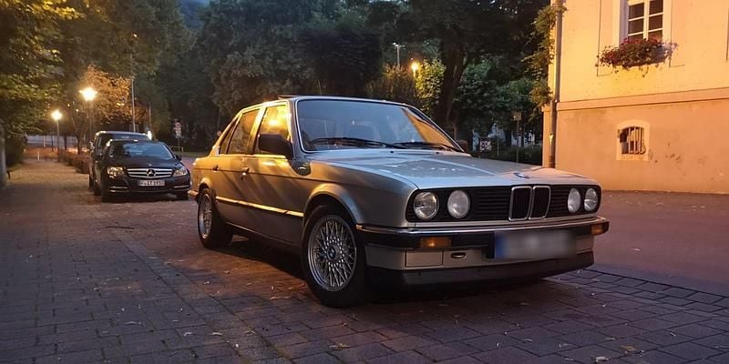 Gebraucht BMW 325 122 PS (89 kW) 1985 Beige Limousine